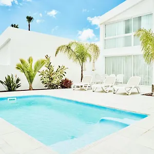 vila-carla-3bdr-3bath-in-amarilla-golf.tenerifehoteles.net/
